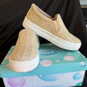 Soda straw slip ons sizie 6